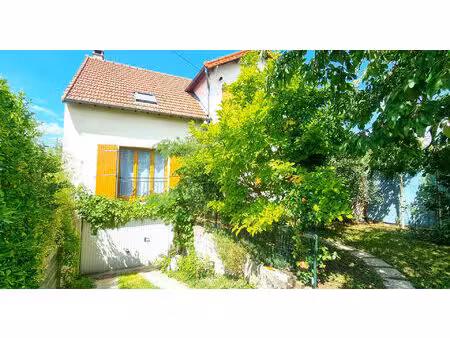 maison familiale** 5 chambres houilles