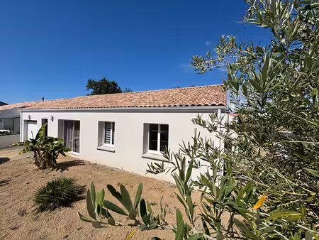 maison landevieille