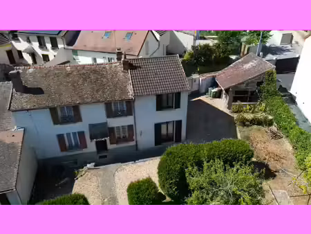 maison de village à vert - 114 m² - terrain de 865 m²