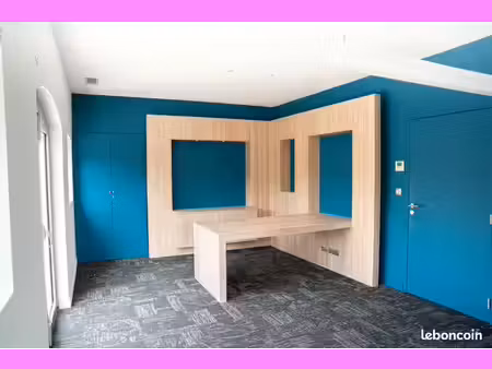 location de box / cellule / cabinet — 24 7 m² — aix-en-provence
