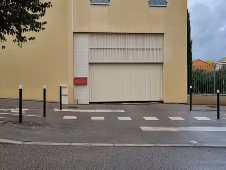 garage double a louer