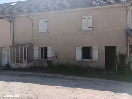 maison mitoyenne à seveux