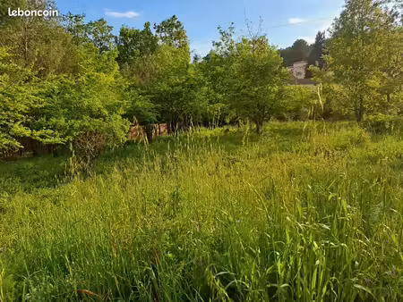 terrain 580 m² mimet
