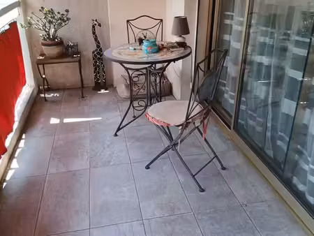 studio 1 pièce 42 m²