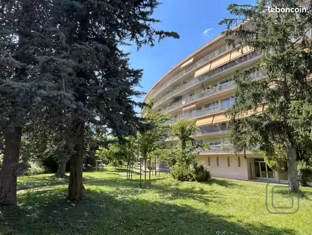 appartement 2 pièces 53 m²