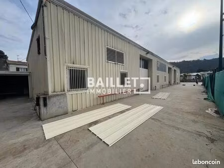 local 500 m² carros