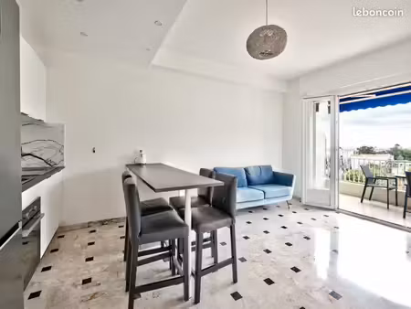 t3 meublé climatisé  vue mer & terrasse – 7 min mer – campus carlone
