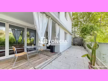 bel appartement familial avec garage et terrasse au bachut