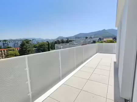 appartement 5 pièces 100 m²
