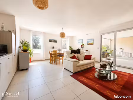 appartement 4 pièces 82 m²