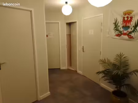bureau à louer dans un cabinet médical