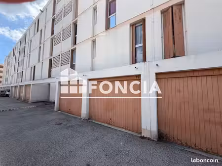 parking 15 m² salon de provence