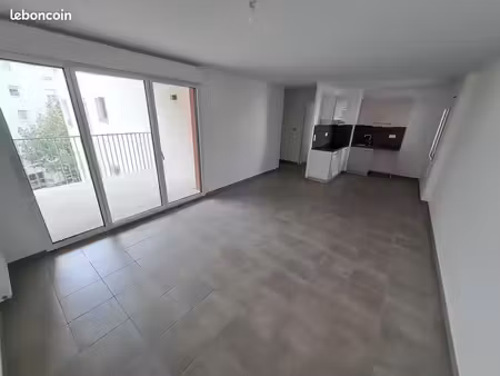 appartement 3 pièces 64 m²