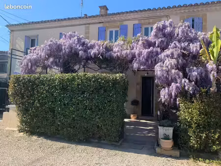 maison mitoyenne avec parking privé