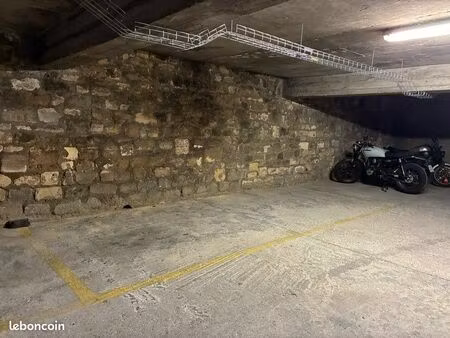 place de parking privative – paris 18ᵉ (152 rue marcadet)