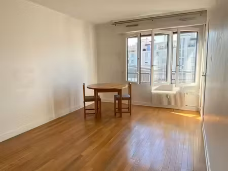 vente paris 12e. lot - studio 24 11m2 avec cave et parking