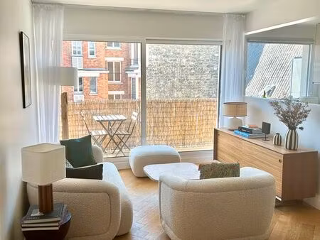 vends appartement rénové avec balcon  vue dégagée et plein soleil - 46m² - auteuil sud par
