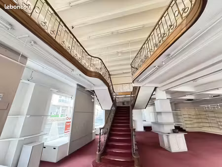 local 330 m² montluçon