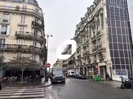 local commercial 60 m²