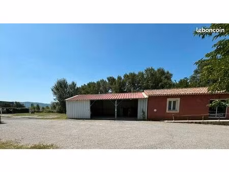 bureau 165 m²