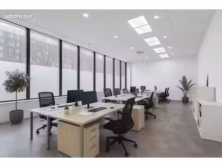 bureaux 297 m²