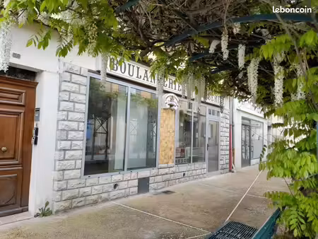 local commercial 82 m²