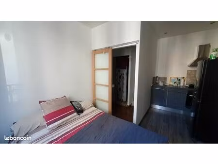 studio 1 pièce 14 m²