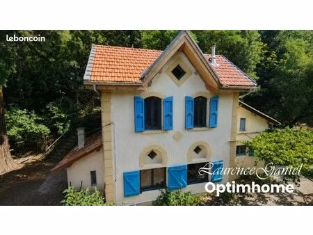 maison 2 pièces 70 m²