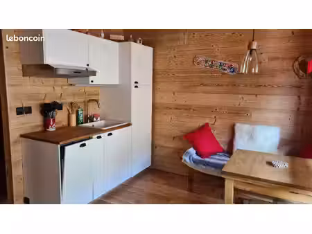 studio style montagnard