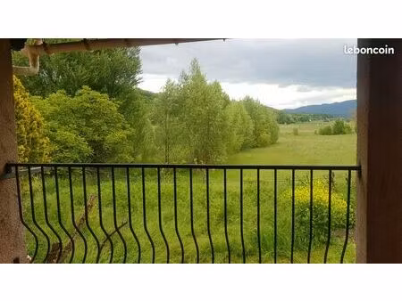 maison t5 avec garages sur 1401 m² constructible