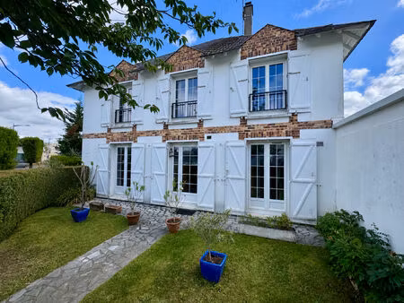 vente maison 7 pièces  170.00m²  ozoir