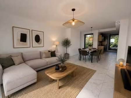 penthouse 1 ch. non meublé + terrasse et jardin privatif
