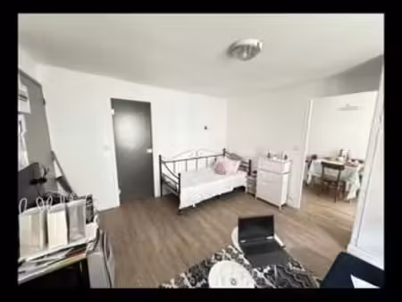 location appartement t1 à niort (79000) : à louer t1 / 30m² niort