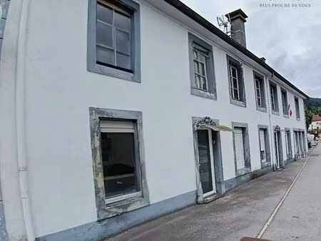 immeuble 3 pièces 184 m²