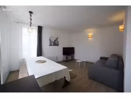 f3 à louer