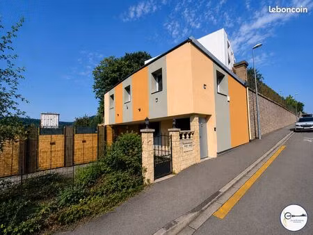 maison 5 pièces 107 m²