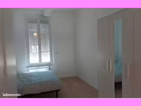 location studio meublé 28m2 rénové récemment - 5m du trame t9 - 770 cc