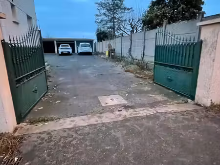 a louer garage box securise a ballan mire centre