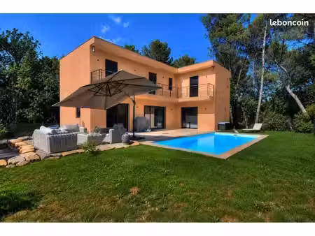 à louer maison avec piscine lorgues