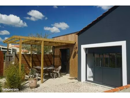 maisonnette meublée avec jardin privatif (septembre à avril)