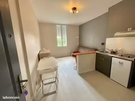 studio rénové  calme centre bergerac. idéal étudiant
