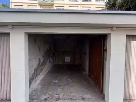 garage/box saint max