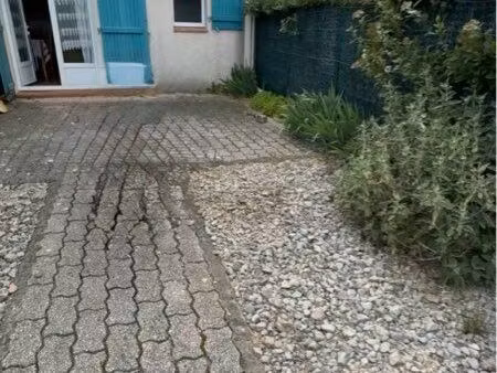 maison t3 meublée 32 m² résidence avec parking et piscine