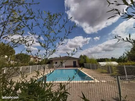 t2 meublé gaillac - piscine + jardin + parking (pour étudiants  salariés  touristes ...)