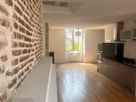 hyper centre orléans grand f2 63 m2