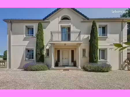 magnifique villa familiale de 227 m² à maillot –volumes généreux et prestations de qualité