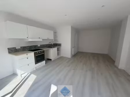 location appartement 1 pièce 32.49 m² à ault (80460)  440 €