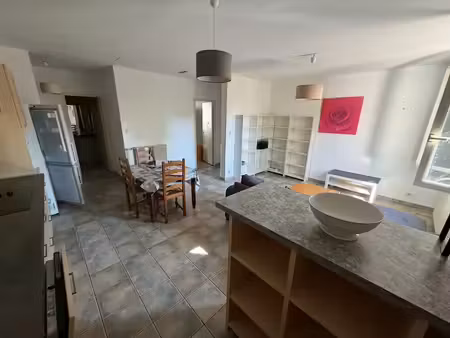 location appartement 3 pièces 63 m² à chatellerault (86100)  650 €