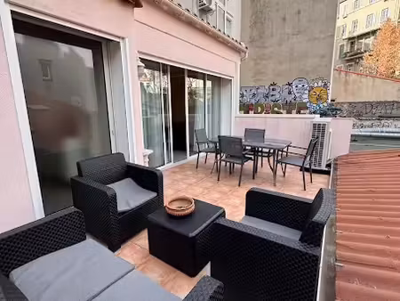 location meublée appartement 3 pièces 81.2 m² à marseille 6ème (13006)  1 240 €