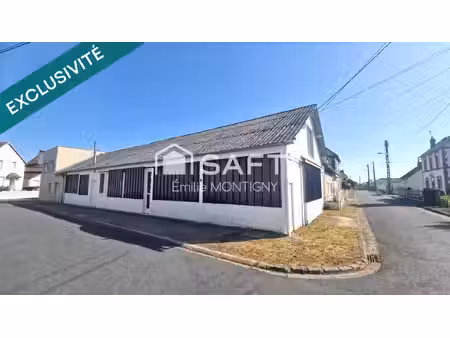 bâtiment de 492m2 en deux niveaux